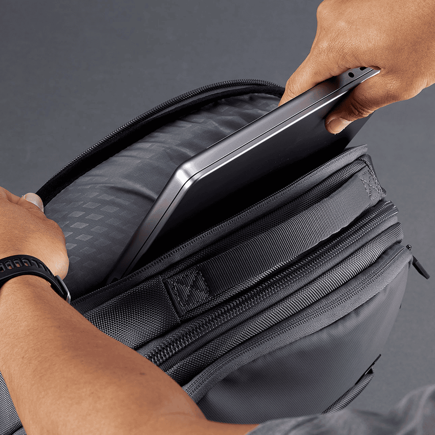 Pace Pro 20L Backpack - View 2