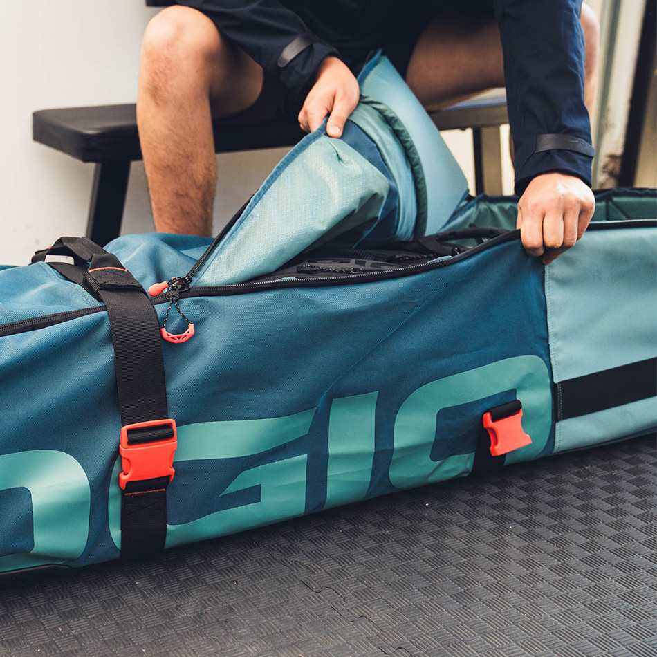 travel-cover-lifestyle-6