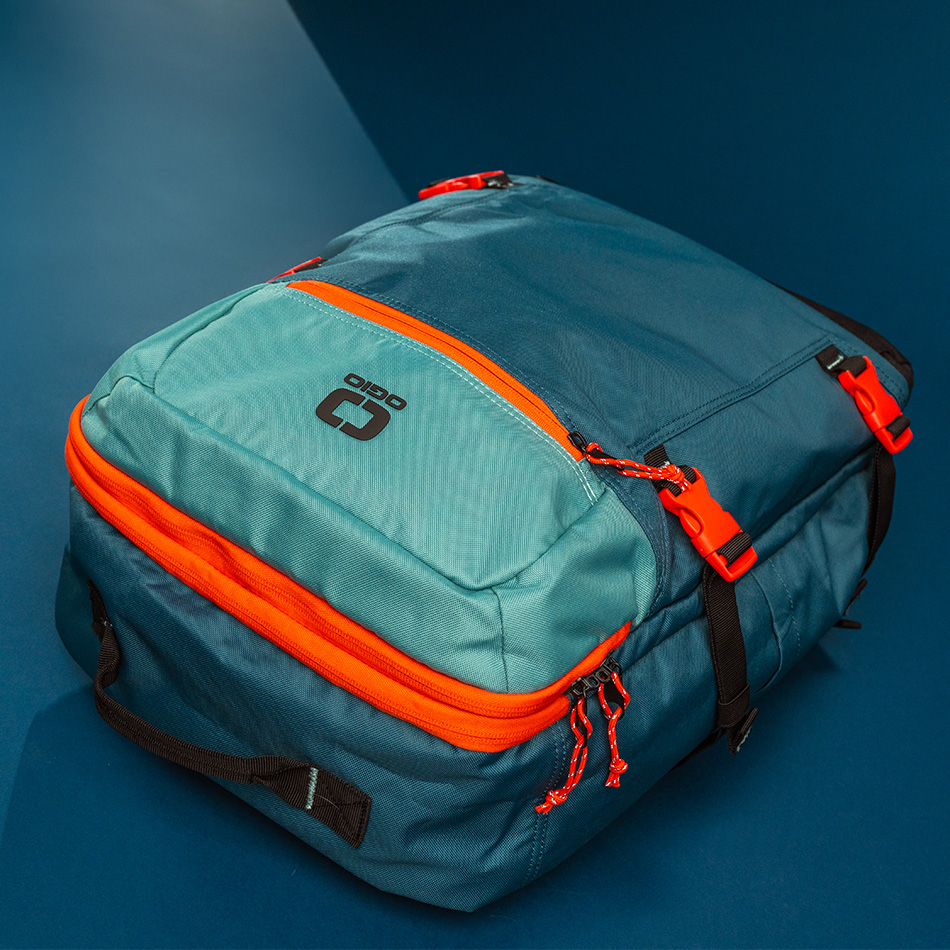 alpha-25-backpack-lifestyle-1