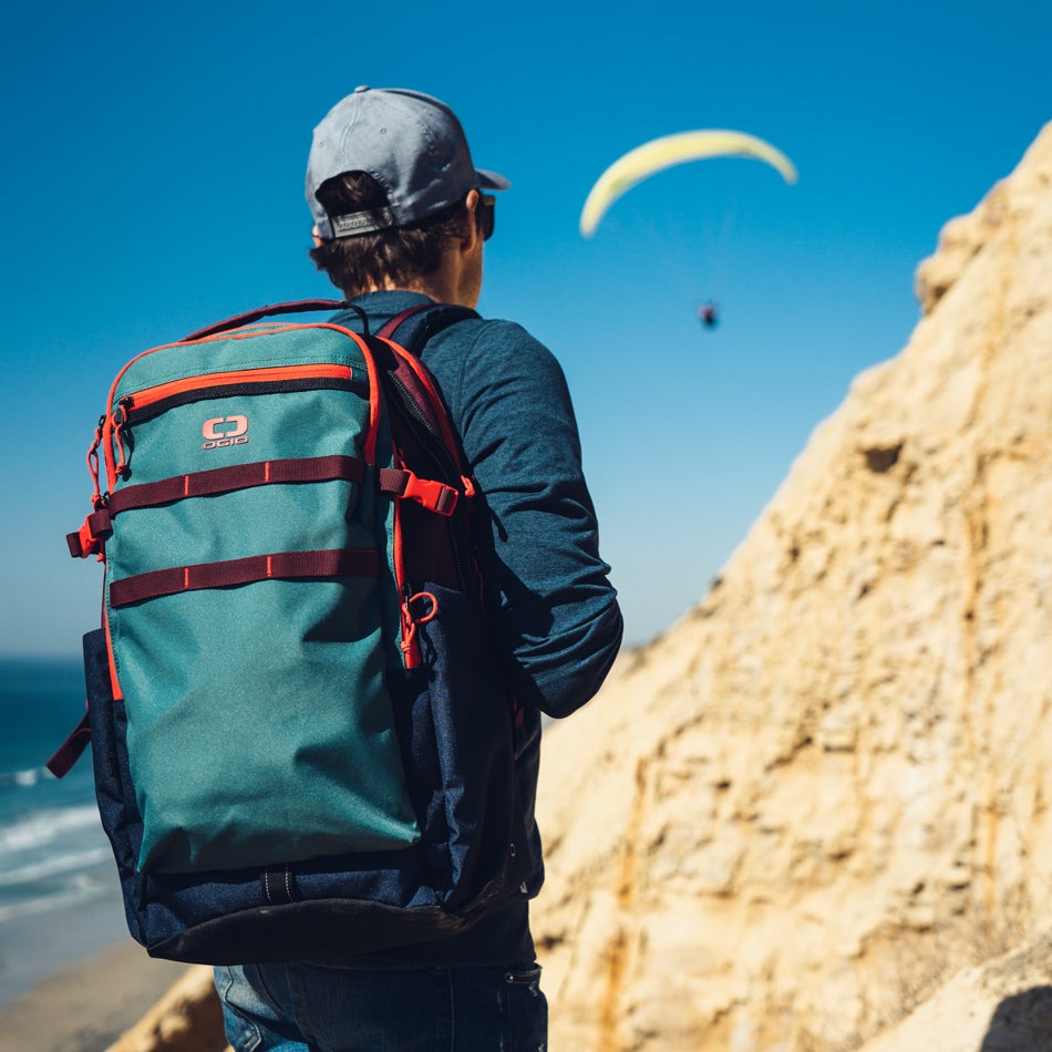 alpha-25-backpack-lifestyle-3