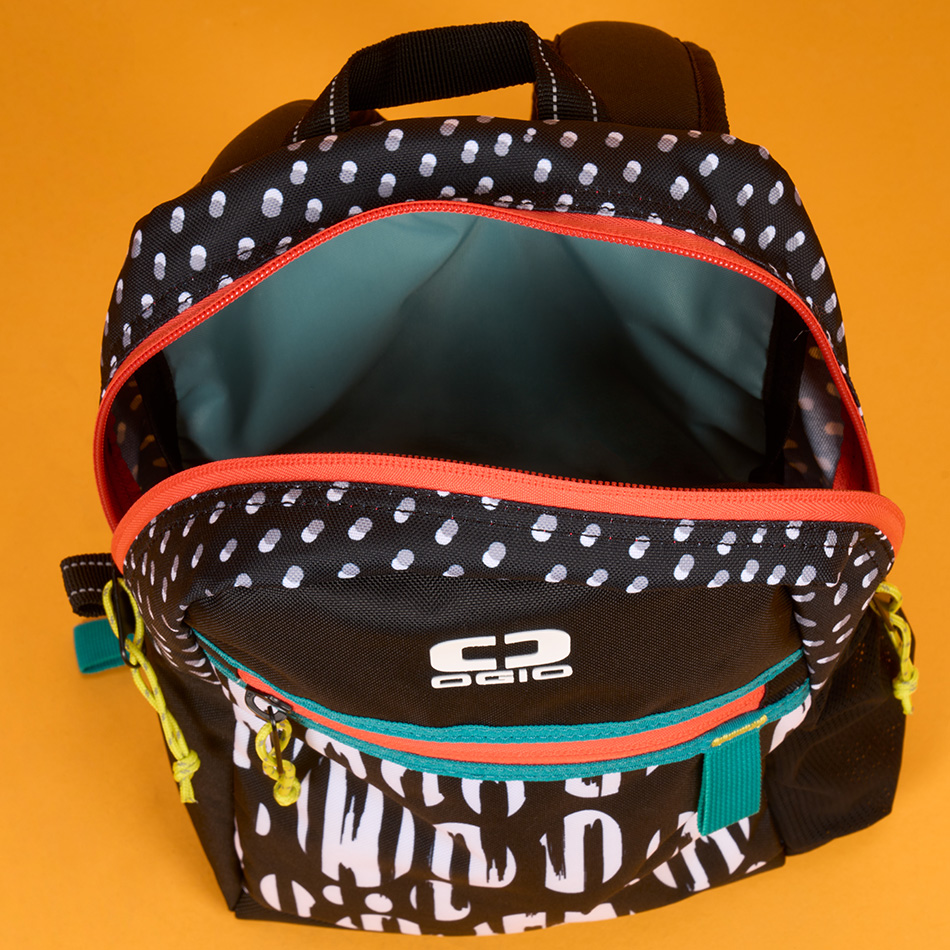 alpha-25-backpack-lifestyle-2