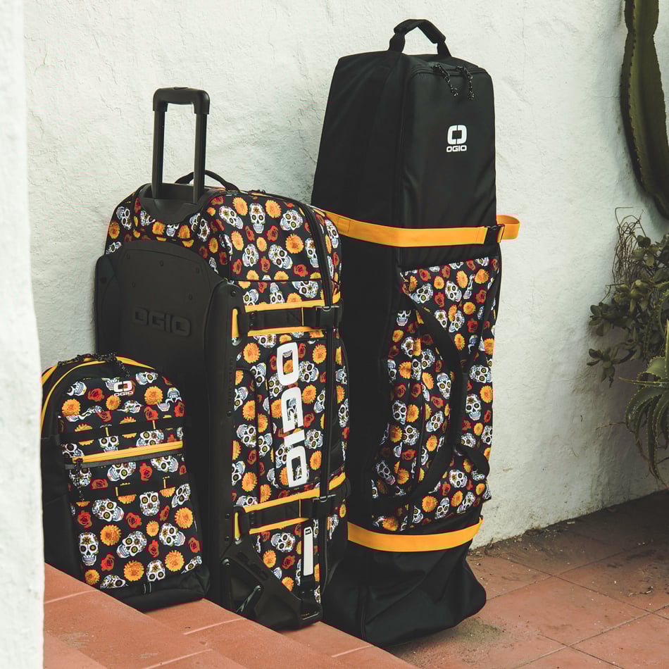 travel-cover-alpha-sugar-skulls-lifestyle-3