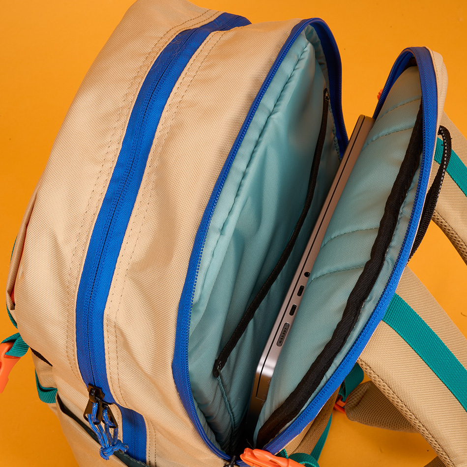 alpha-25-backpack-lifestyle-4